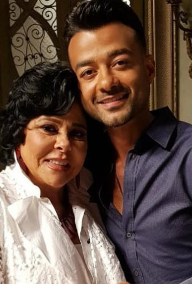 هيثم شاكر مع صاحبة السعادة