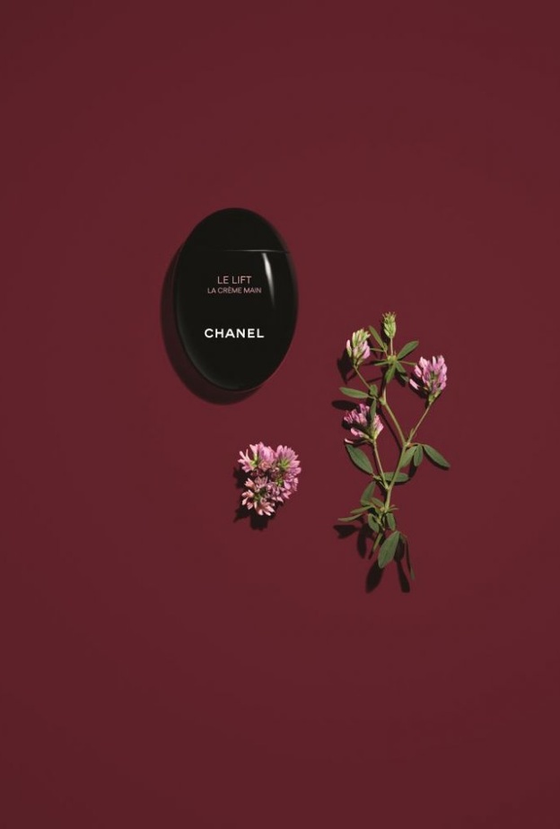 LA CRÈME MAIN من CHANEL.. لا يمكن أن تستغني عنه النساء