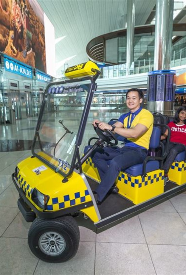 مطار دبي الدولي يطلق خدمة تاكسي DXB المجانية في المبنى 3