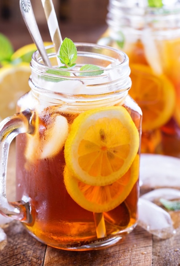 فوائد واضرار الشاي المثلج