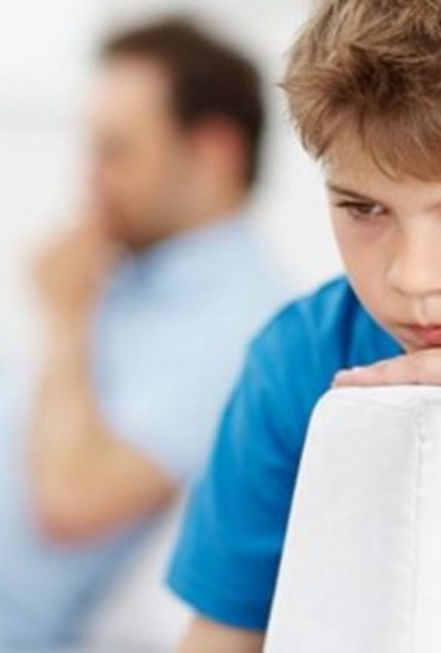 إشارات هامة تدل على أن الطفل يمر بحالة نفسية سيئة 