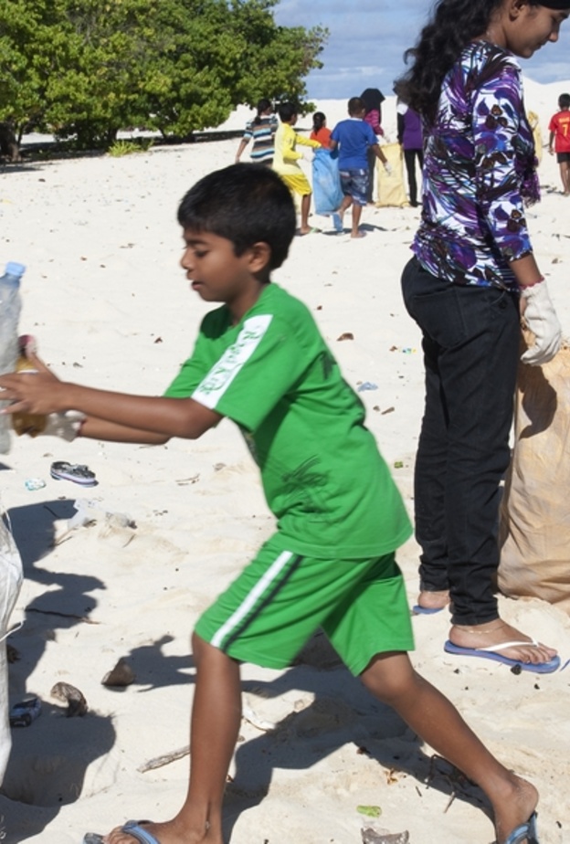 بمناسبة اليوم العالمي للتنظيف حول العالم.. تعاون بين منتجعات سونيفا والجمعيات المحلية
