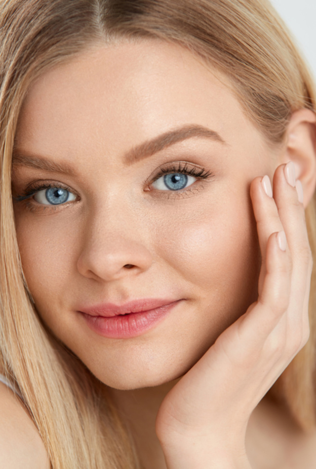 تعرفي طرق للتخلص من العيون المتعبة