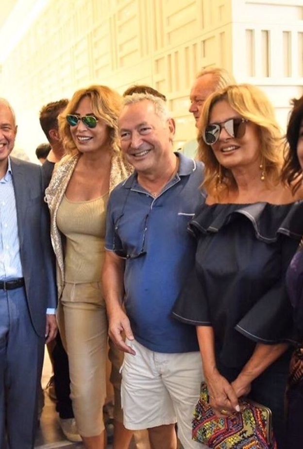 النجوم في الجونة