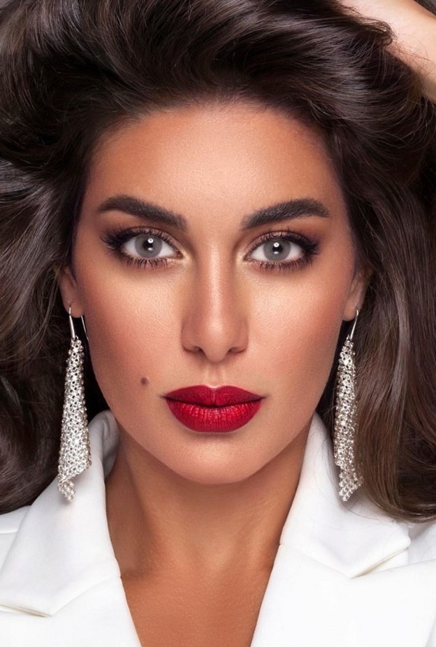 الوان احمر شفاه للبشرة الحنطية من ياسمين صبري