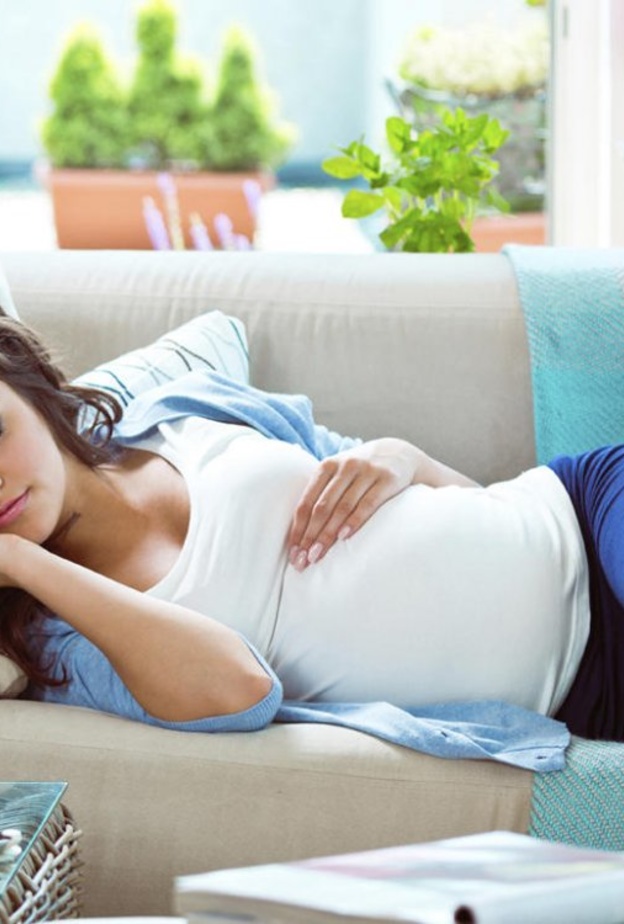 أسباب قلة النوم أثناء الحمل وطرق التغلب عليها