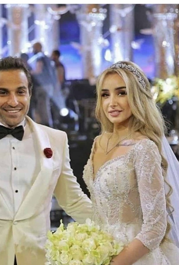 ريتا حايك نشرت صورة لها من زفافها في قبرص