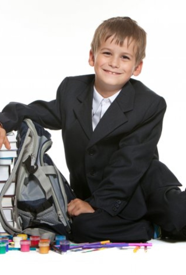 وزن حقيبة المدرسة المناسبة للطفل لحمايته من آلام الظهر