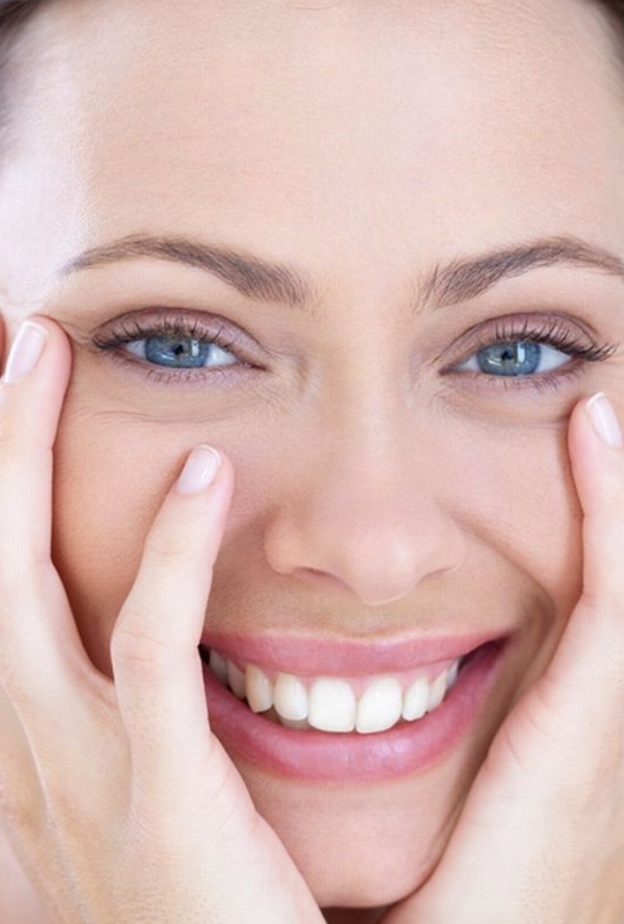  استفيدي عزيزتي من ماسك الكركم والفازلين قبل النوم للعناية بالبشرة على الدوام