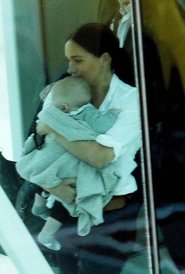  دوقة ساسيكس تحدثت هاتفيا مع والدة أوينين مرويتانا