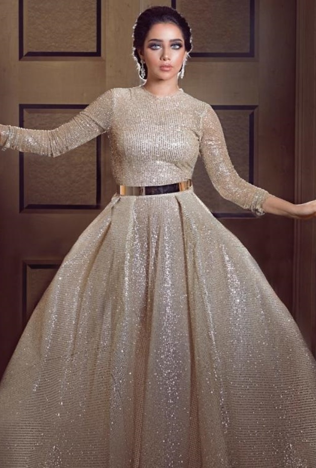 فستان من abbas harjali