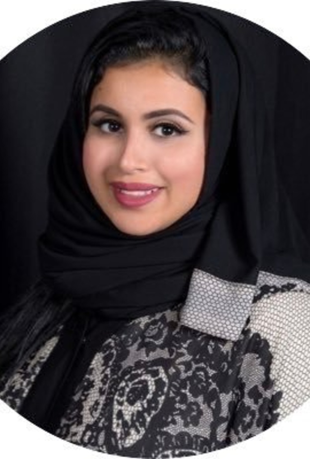 تغريد السابح أول معيدة في مجال العلوم السياسية في جامعة الملك سعود