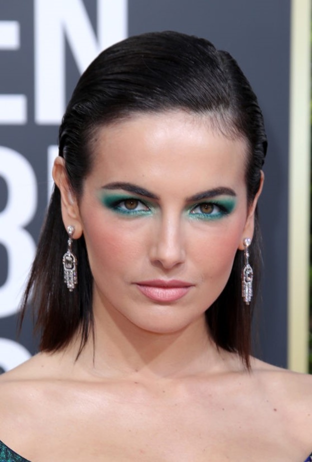 أبرز إطلالات كاميلا بيل الجمالية بمناسبة عيد ميلادها الـ 33