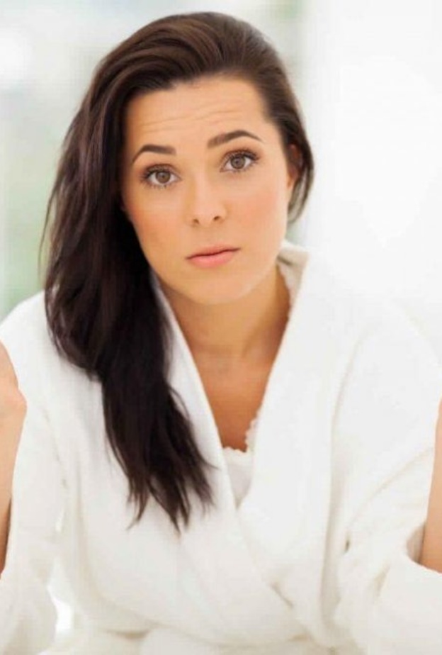 ما هي إفرازات بداية الحمل وكيف يكون شكلها؟