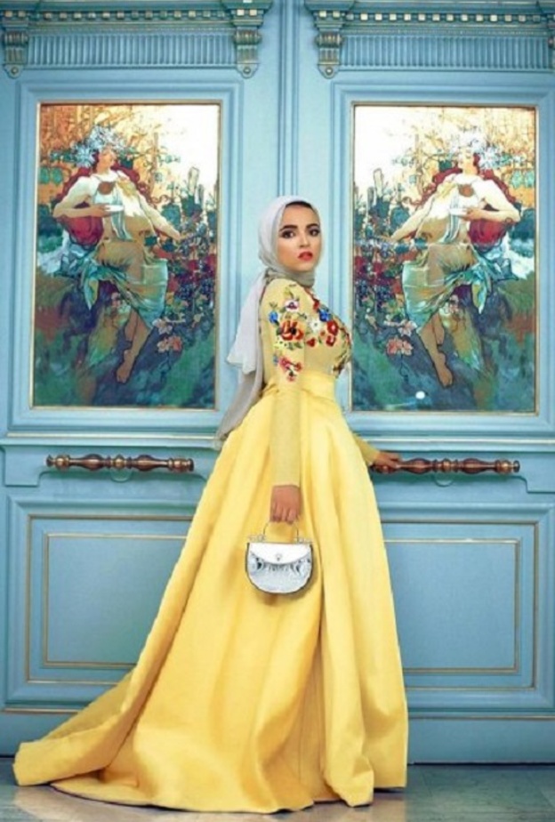 فستان من اختيار منه السني