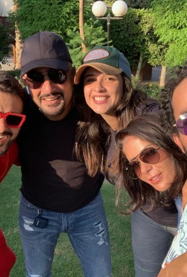 النجوم حلمي والسقا ورامز ومنى زكي وياسمين عبدالعزيز