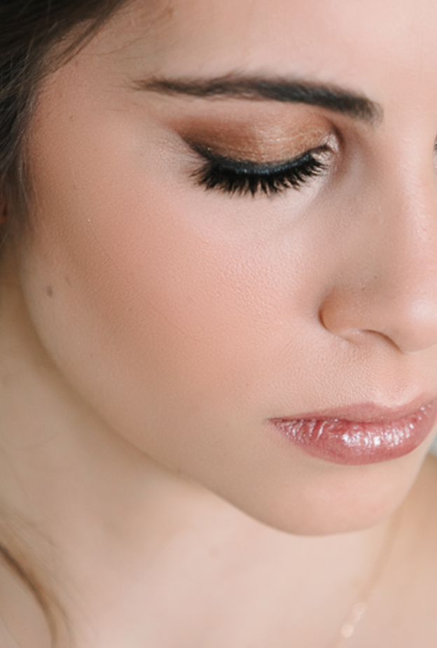 احصلي على الرموش الطويلة من خلال زيت الخروع