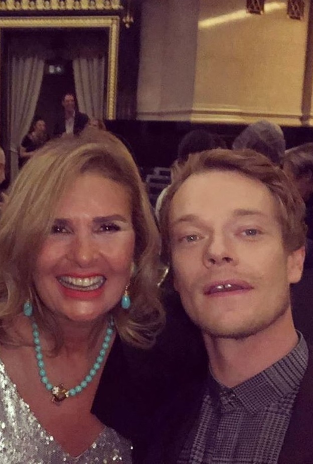 يسرا وبطل Game of Thrones