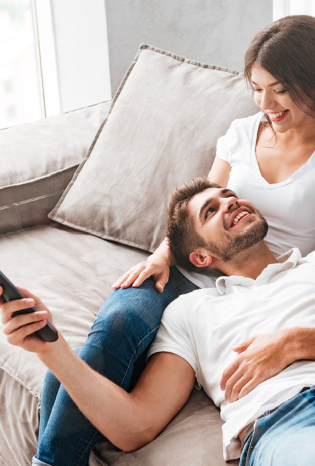 اختاري له دائما أماكن هادئة وبعيدة عن الناس عند اللقاء به