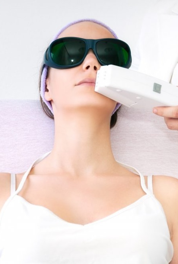  أضرار إزالة الشعر بالليزر للمناطق الحساسة على المدى البعيد