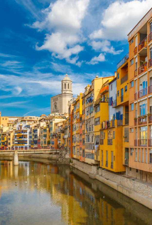 أسوار جيرونا التي صدت الكثير من الغزاة