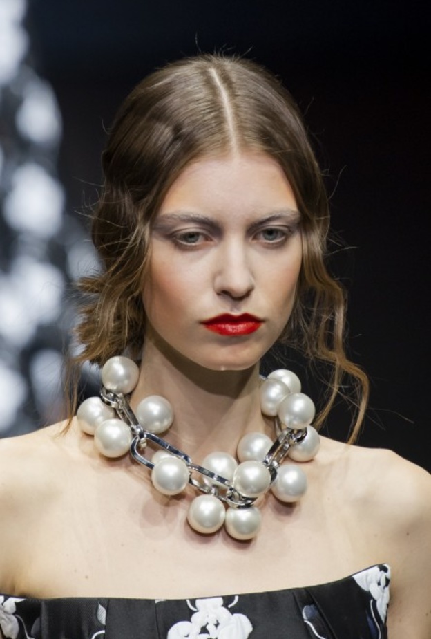 اكسسوارات اللؤلؤ في خريف 2019 بأساليب ساحرة من Adeam