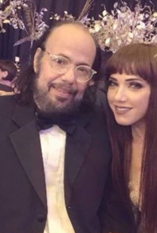 طلعت زكريا في اخر ظهور له مع ابنته