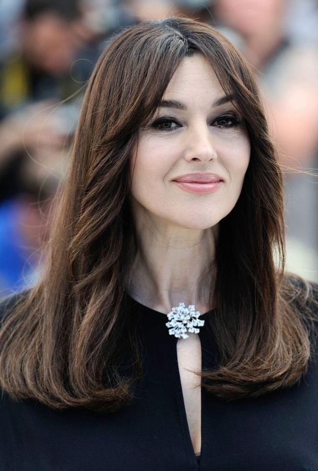 تسريحة الشعر القصير الذي ظهرت بها مونيكا في ميلان