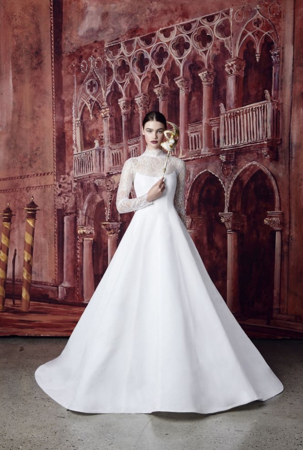 مجموعة فساتين زفاف ايزابيل ارمسترونغ Isabelle Armstrong - فستان زفاف مزين بفيونكة كبيرة