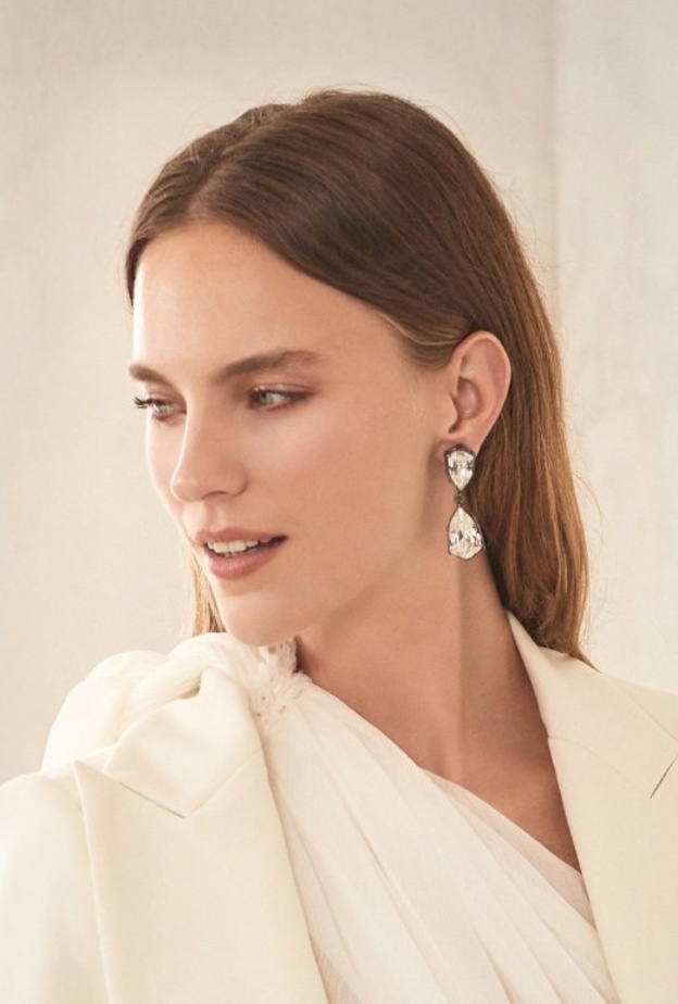 مكياج عروس بارز من اسبوع الموضة العرائسي في نيويورك