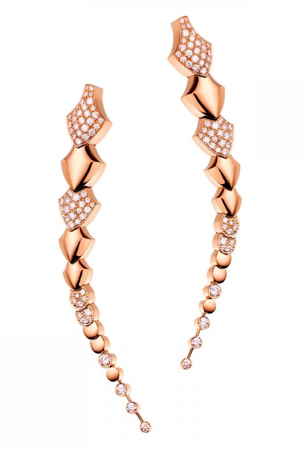 أقراط من هاري ونستون Harry Winston