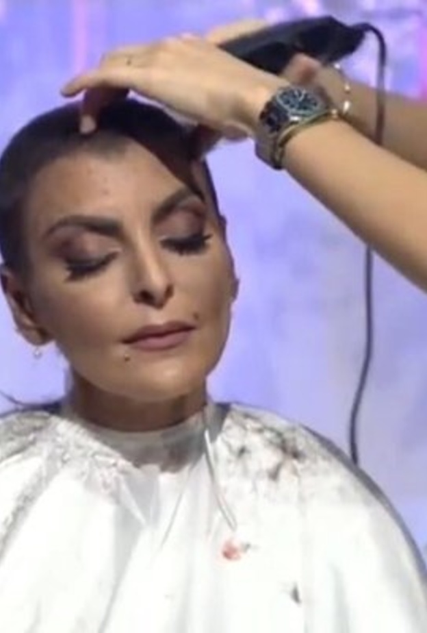  تكريم الاستاذة هيفاء الشامسي من قبل وزير الصحة