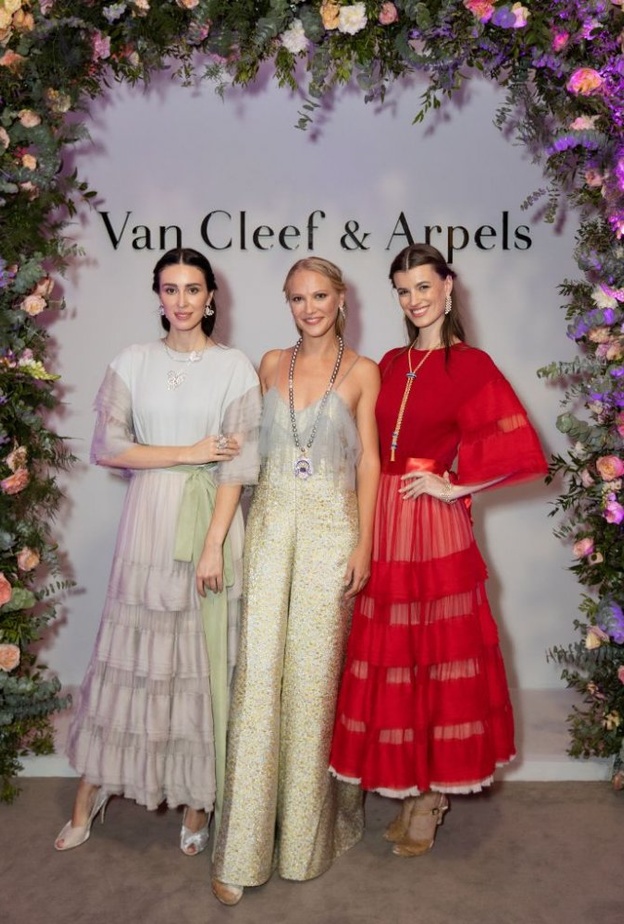 السيد جاسبر هوب (دبي أوبرا) و أليساندرو مافي