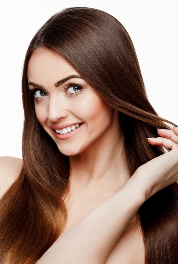 تعرفي على فوائد زيت الارغان لترطيب الشعر في الخريف