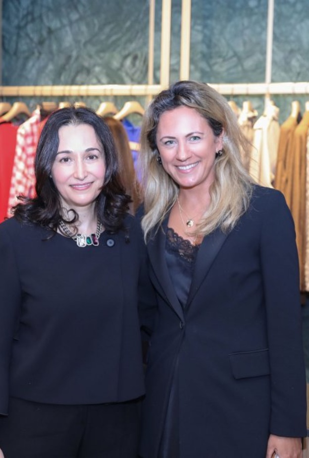 رئيسة التحرير مي بدر  ومنسقة أزياء مارينا رينالدي راكيل فانتورا