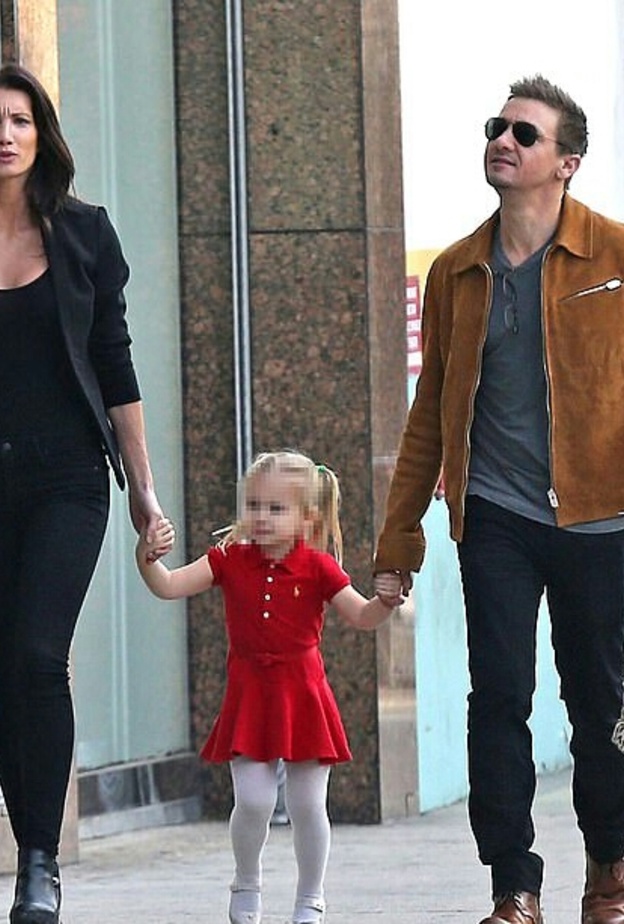 جيريمي رينير و أسرته 