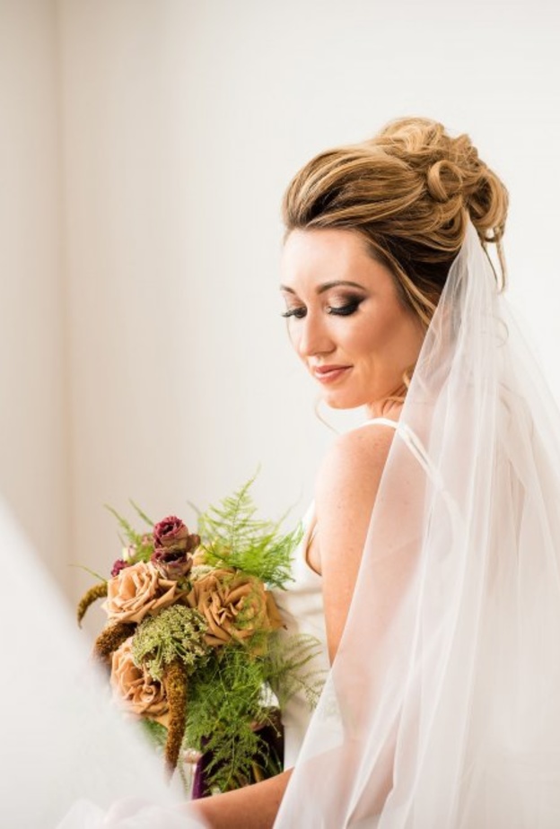 ازيلي الشعر الزائد من المنطقة الحساسة قبل 4 ايام من الزفاف اذا كانت بشرتك حساسة