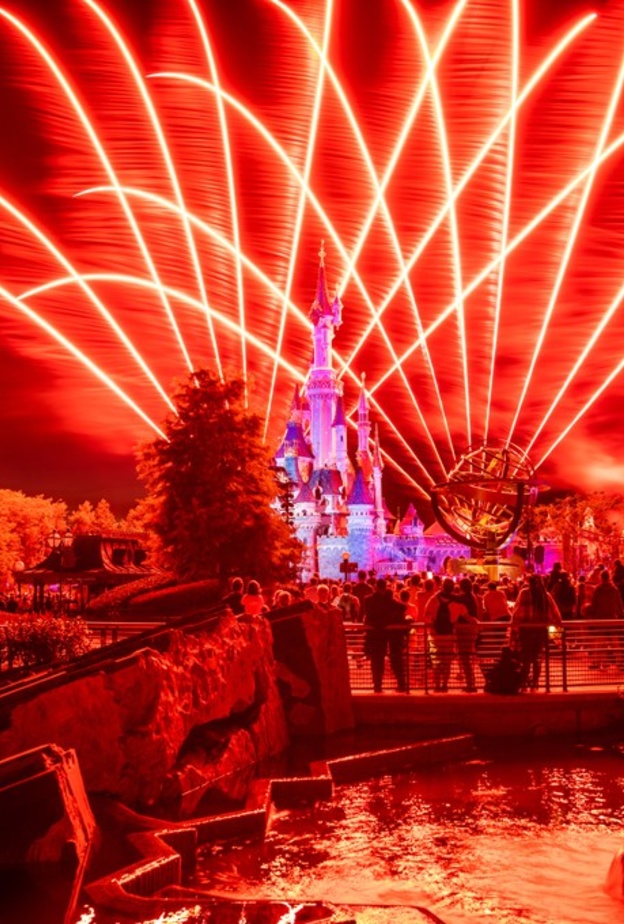 احتفالات منتزهات ومنتجع ديزني لاند