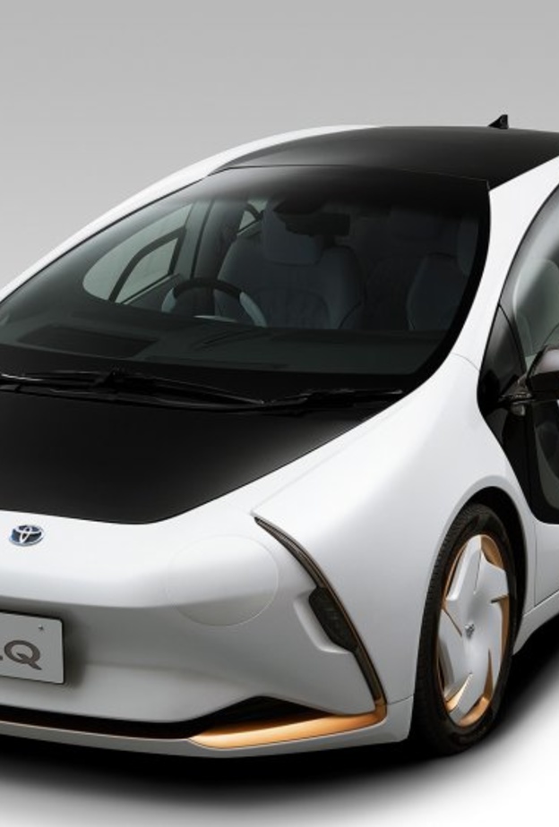  أطلقت الشركة اسمLQ  على السيارة، التي جاءت بهيكل مميز مصنوع من المعدن وألياف الكربون المتينة