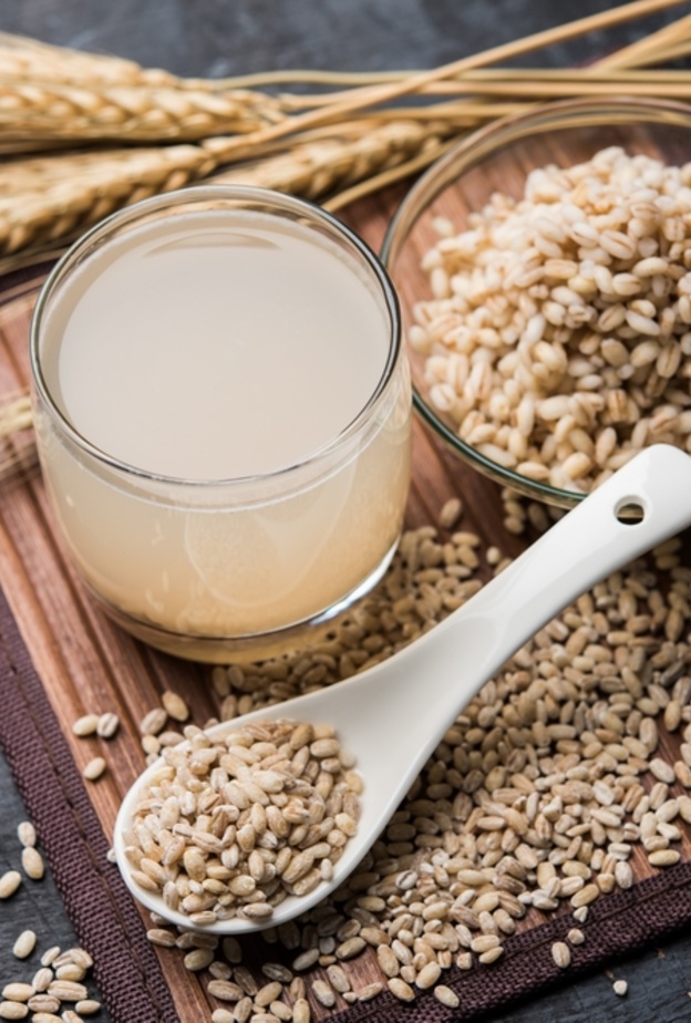 الزنجبيل والنعناع من المكونات الفعالة مع ماء الشعير للتخسيس