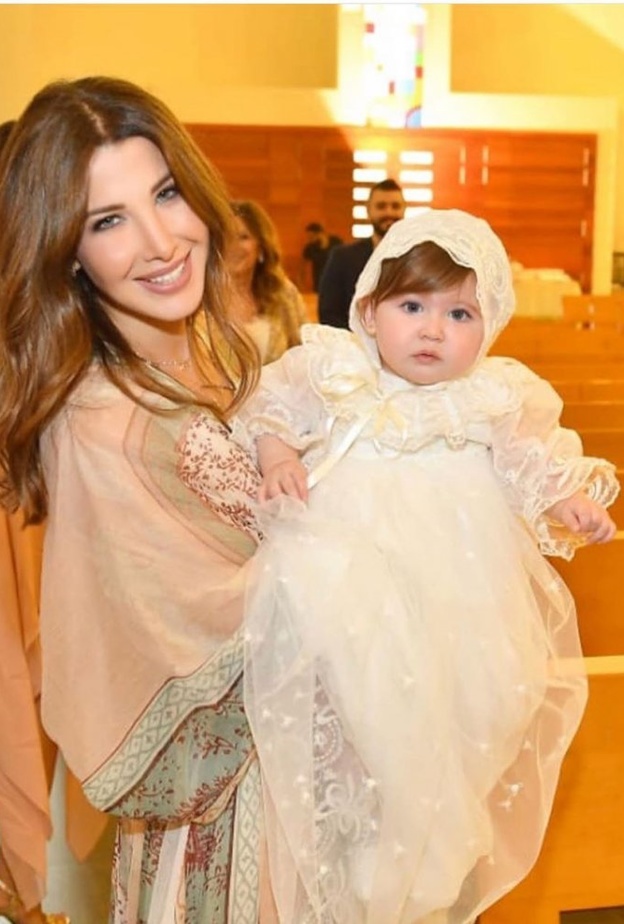 نانسي عجرم وابنتها