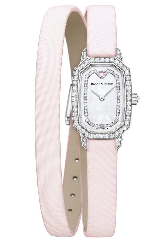 إصدار فريد وفاخر من ساعة Chanel J12 مرصعة بالماسات والروبي قطع باغيت