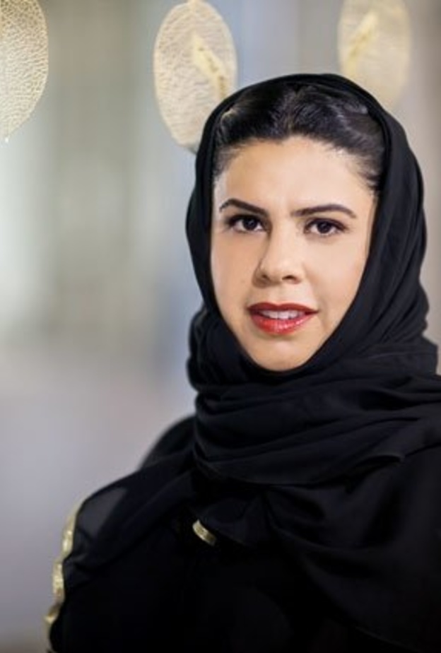 الفنانة السعودية منال الضويان