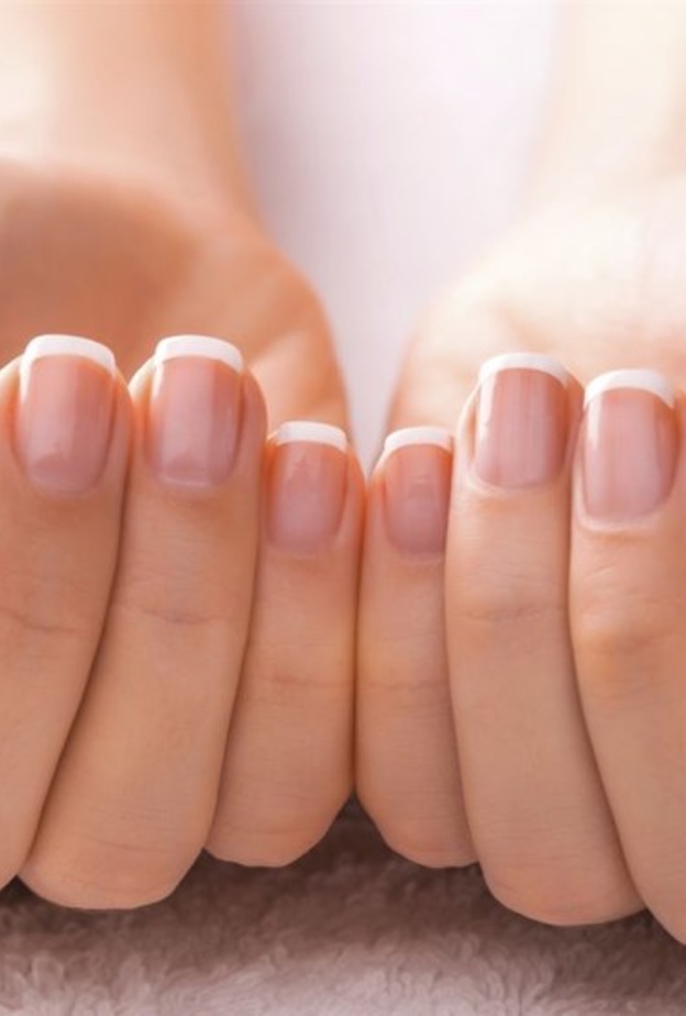 راقبي تغير لون الاظافر للحفاظ على الصحة العامة