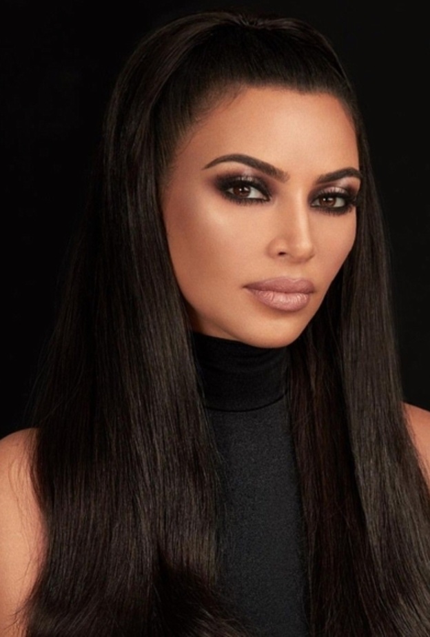 أبرز إطلالات كيم الجمالية