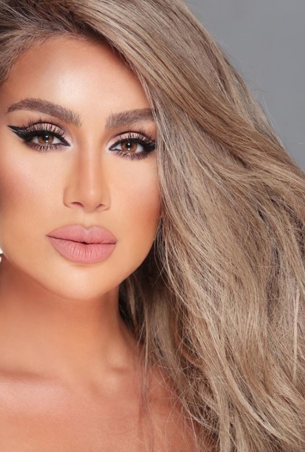 مايا دياب تواكب اللون الفاتح الاومبريه