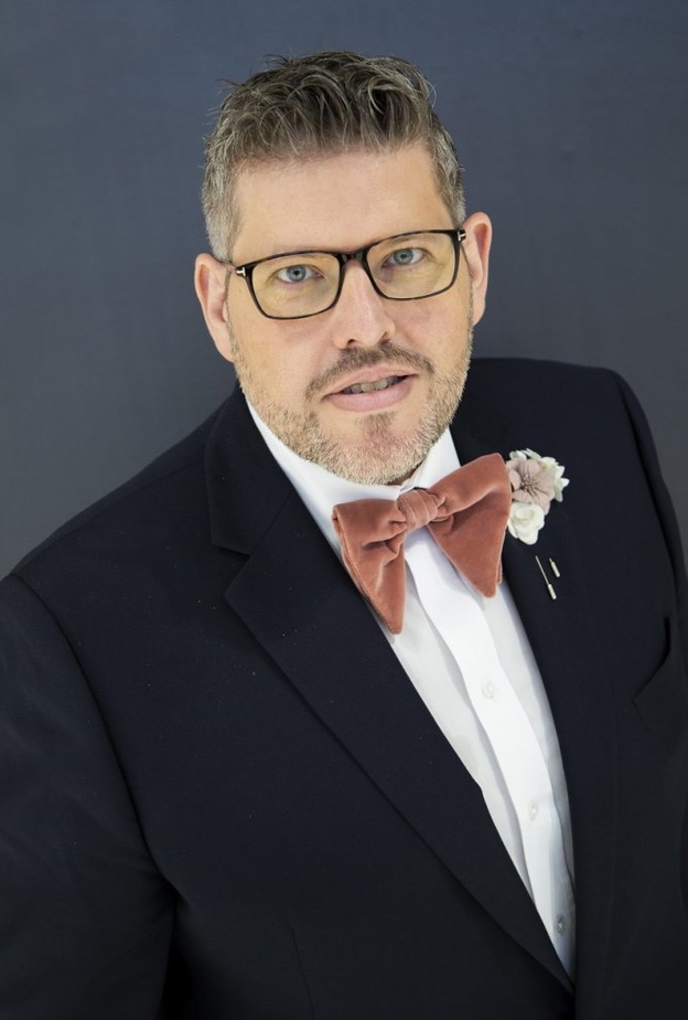  Idôle عطر المستقبل الذي ينبض بالأنوثة والثقة