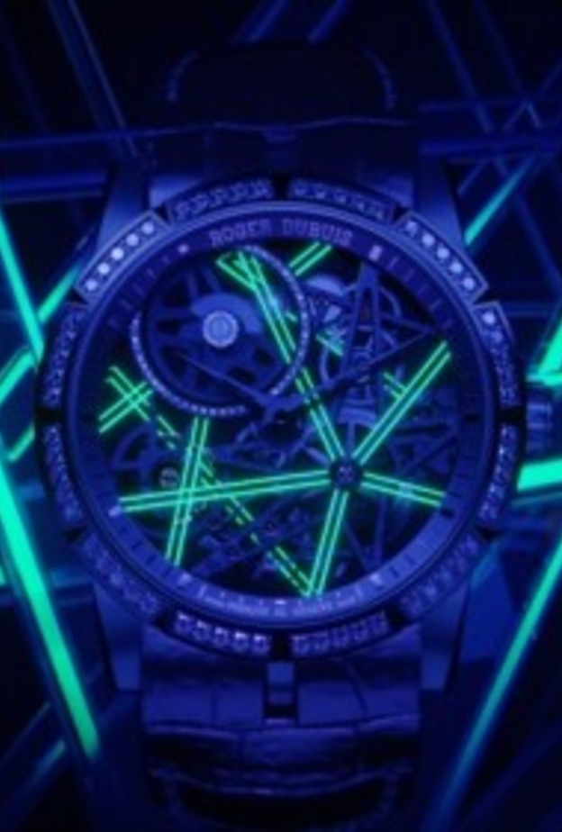 إكسكاليبور بلاك لايت