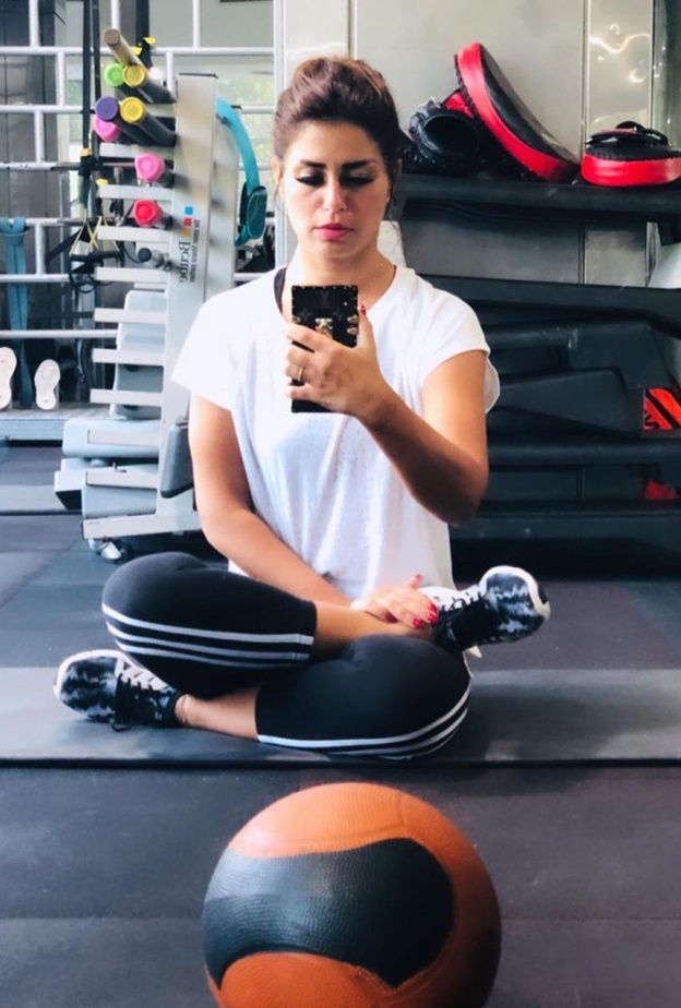 من برأيكم تتفوق بلياقتها البدنية على زميلتها