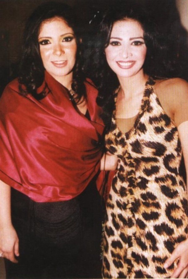 منى زكي وحنان ترك 